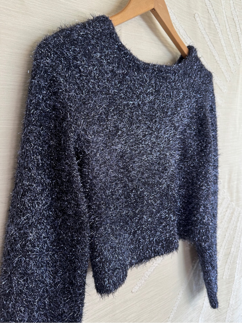 Anthropologie Women’s Small Eyelash Metallic Tie Back Cropped Sweater Navy Blue - Picture 3 of 9